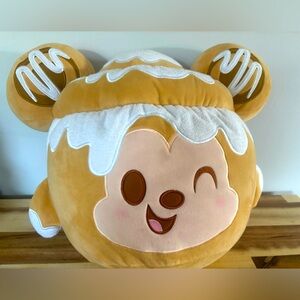 Disney Store: Munchlings Cinnamon Swirl Bun Plush: Disney Parks 16”